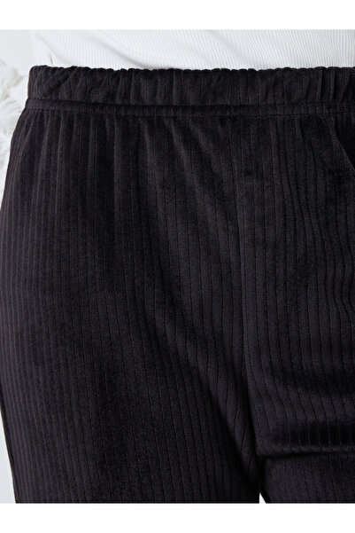 Styli Teens Black Corduroy Flared Leggings