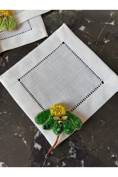 Hatice sakallı design 1 Piece of Daisy Embroidered Coffee Side Cocktail Presentation Napkin (Dark Green)