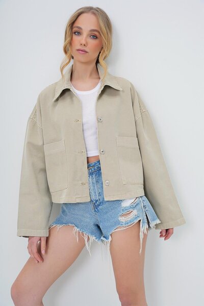 Trend Alaçatı Stili Women's Beige Pouch Pocket Shepherd Stitching Crop Jean Jacket Alc-X13562