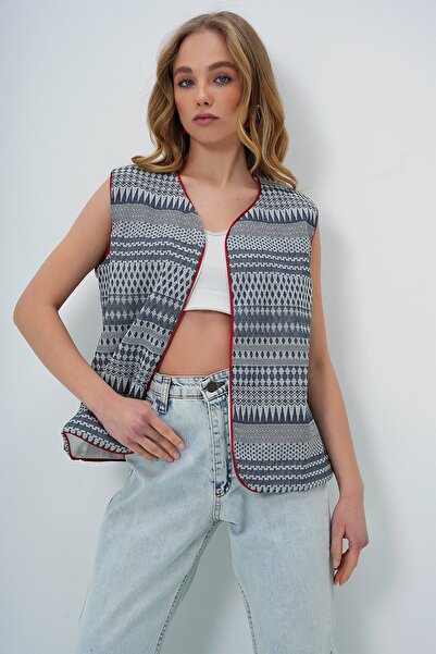 Trend Alaçatı Stili Жіночий темно-синій жилет з етнічним візерунком та бією ALC-X13721