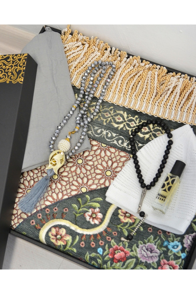 Bilenler Dowry Gift Prayer Rug Set – Prayer Rug, Scarf, Crystal Prayer Beads, Men's Prayer Beads, Skullcap with Essence Box