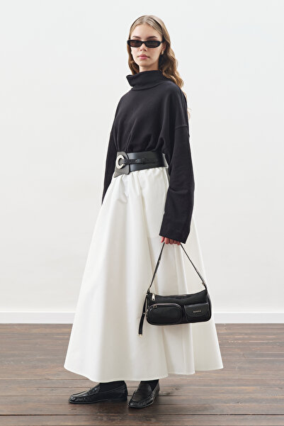 Manuka Guler înalt supradimensionat SWEA tricou NEGRU