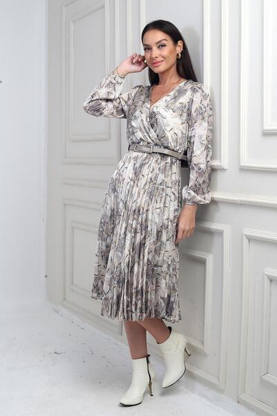 By Saygı Дамска рокля с кръстосана деколте, колан в талията, подплатена верижна шарка и плисета, от сатен