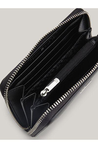 Tommy Hilfiger Women Black Essential Med Wallet