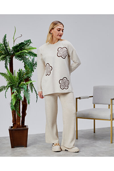 Jinx Wear Fashion Rose Lace Embroidery Pearl Detailed 2-Piece Knitwear Set