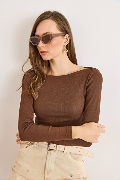 Olalook Women's Bitter Brown Boat Neck Corded Fabric Stretchy Cotton Blouse Blz-19002795