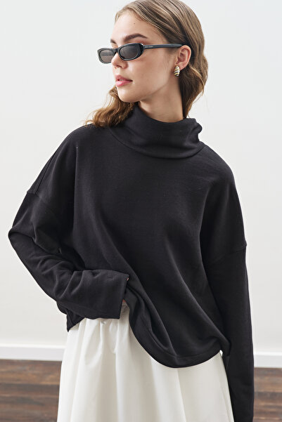 Manuka Guler înalt supradimensionat SWEA tricou NEGRU