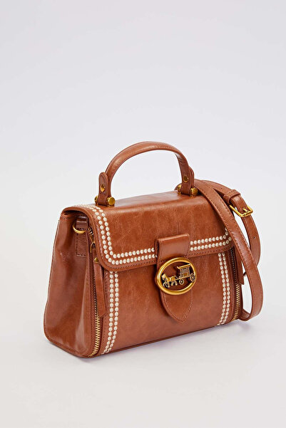 Levidor Authentic Phaeton Metal Logo and Embroidery Detailed Medium Size Women's Hand and Shoulder Bag Lv930574 Camel