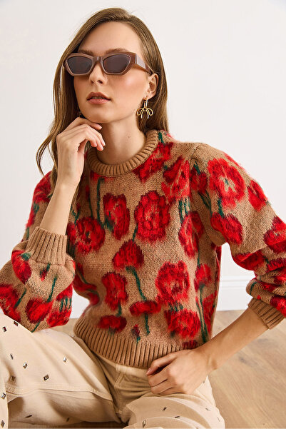 Olalook Women's Camel Rose Patterned Thick Knit Sweater Kzk-19001054