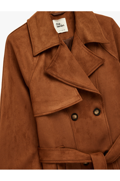 Koton διπλό πέτο Μακρυμάνικη καμπαρντίνα από ψεύτικο σουέτ με λεπτομέρεια τσέπης στο γιακά και ζώνη