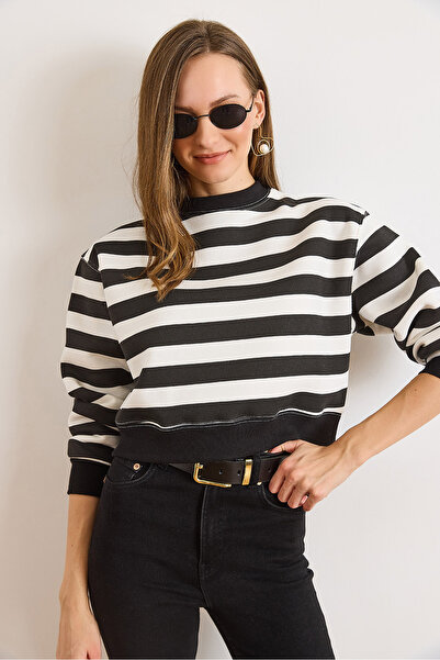 Olalook Women's Black and White Striped Fleece-Lined Crop Sweatshirt Swt-19000775