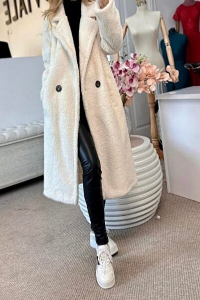 AndraRose Styles Minna fluffy coat - White
