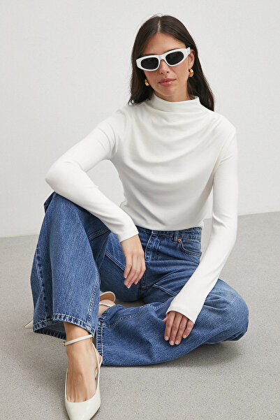 Never more Omzu Pleated High Neck Blouse White