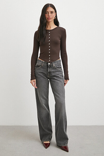 Never more Μπλούζα με μακριά μανίκια με κουμπιά καφέ