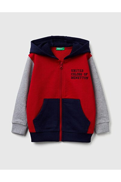 United Colors of Benetton Φούτερ για αγοράκι κόκκινο-γκρι με λογότυπο με τύπω...