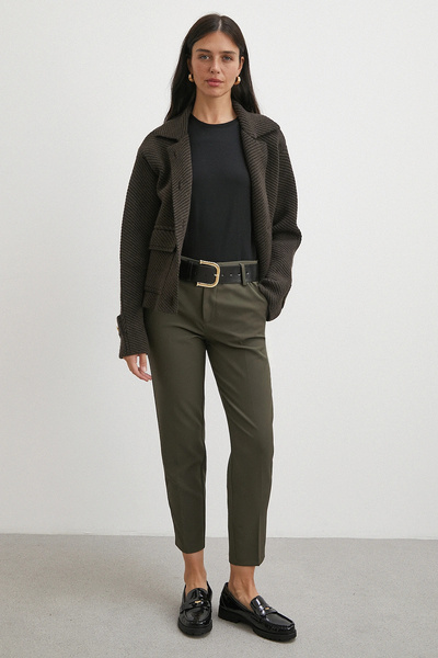 Never more Belted Carrot Leg Pants Khaki