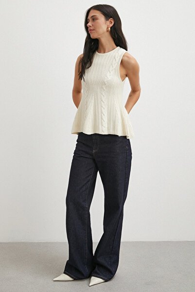 Never more Twist Knit Sleeveless Knitwear Ecru