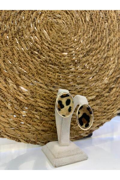 LUFES Fur Textured Leopard Print Oval Earrings