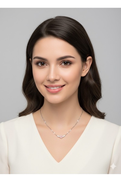 shopidik Işıltılı Çiçek Detaylı Kolye