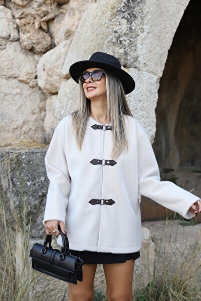 bytugcekaya Stone leather buckle detailed lined wool textured short coat