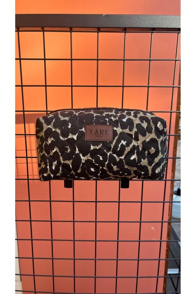 Yare Atelier Чанта от габардин с цип и леопардов принт за пренасяне на козметични продукти, органайзер за пътуване