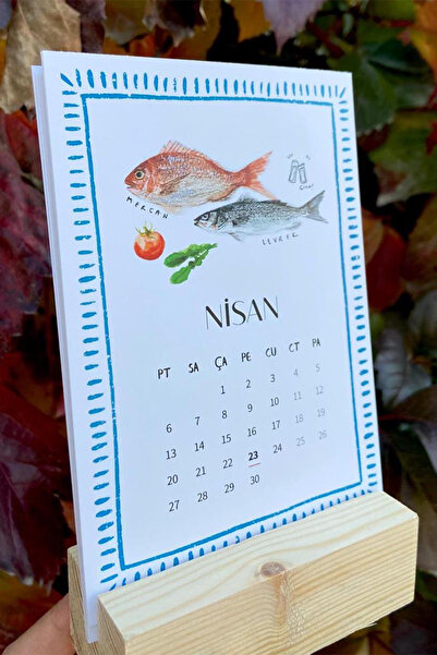 Lart du Leon Özel Tasarım 2026 Masa Takvimi | Suluboya Illüstrasyon | Ahşap Tutacaklı Balık Rehberi Takvimi