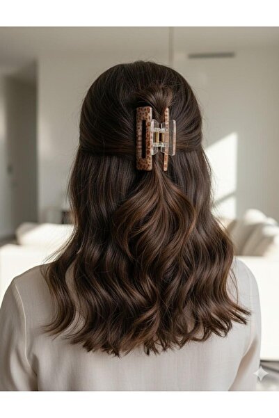 Toka Delisi Kadın Leopar Desenli Akrilik Mandal Toka