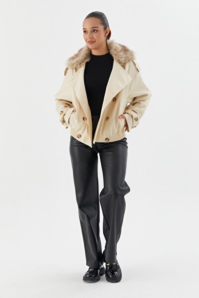 Shopping Shop Κοντή καμπαρντίνα με γούνινο γιακά ΚΡΕΜ