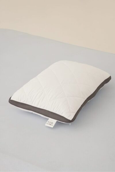 Nordic Schiller Pernă Oppo Classic din microfibră cu umplutură din fibre sili...