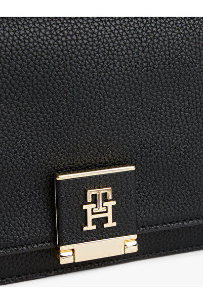 Tommy Hilfiger Pebble Grain Crossbody Bag