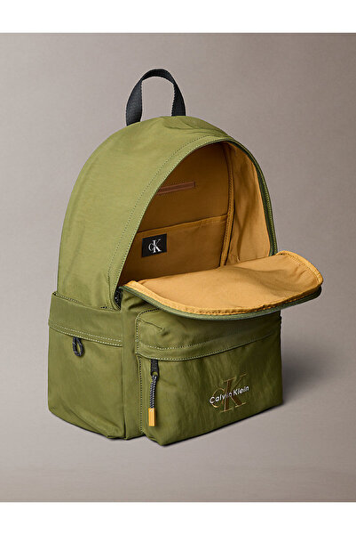 Calvin Klein Férfiak zöld merész kerek hátizsák