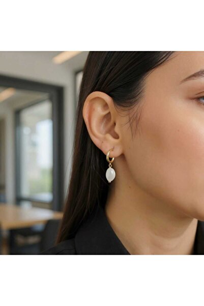 Shop Oh My God Irene - Cercei rotunzi din argint placați cu aur și perle de cultură