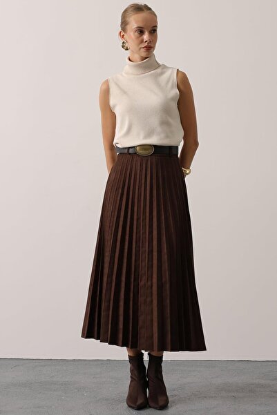 VAGGON Pleated Midi Length Suede Skirt with Belt Detail