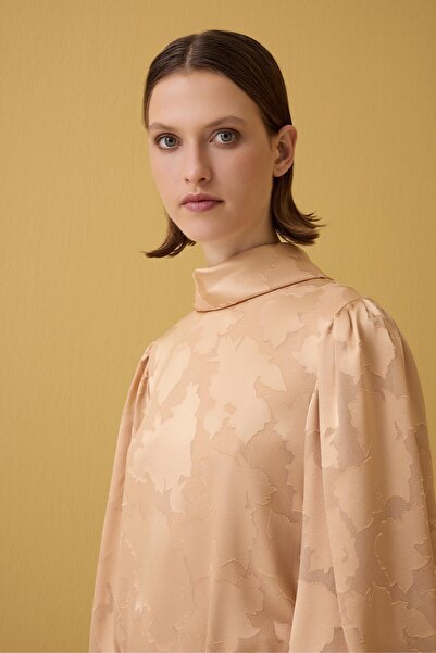 Jus De Pommes AÇIK ALTIN SARISI DİK YAKA BALON KOLLU UZUN ELBİSE