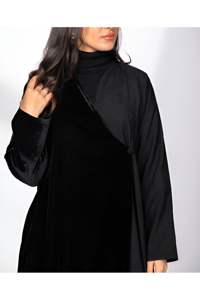 outline Elegant black winter abaya