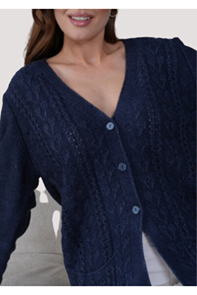 Stilmony Women's Mother Plus Size Chain Flower Motif Button Closure Cardigan