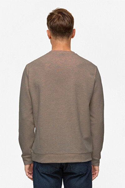 SÜVARİ Φούτερ με φαρδιά εφαρμογή με λαιμόκοψη σε σχήμα O, με μοτίβο βάφλας σε σκούρο καφέ