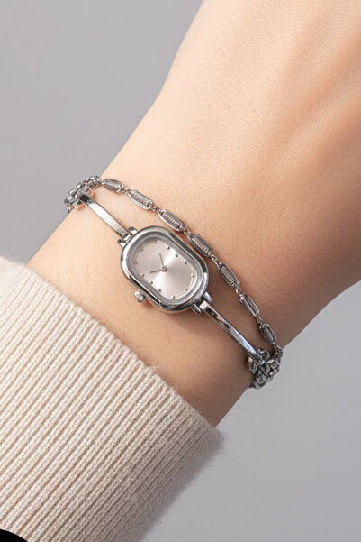 İnogge ساعة يد نسائية فضية عتيقة الطراز مع سوار بيضاوي الشكل