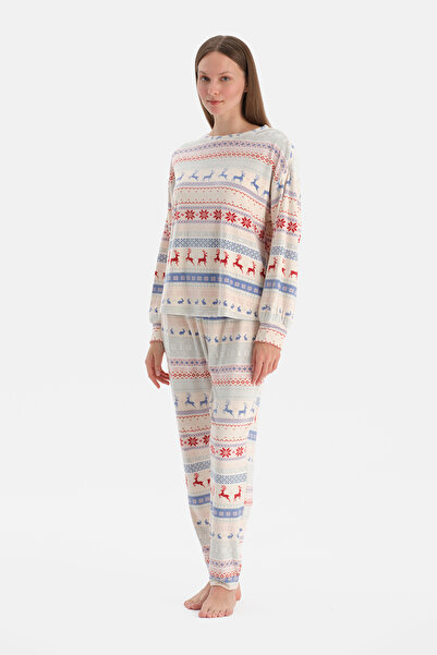 Dagi Multicolor Printed Velvet T-Shirt Pants Pajama Set