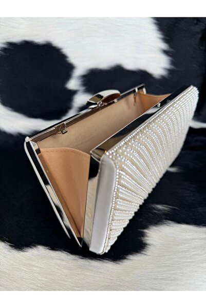 Blacktavern Pearl detail evening bag