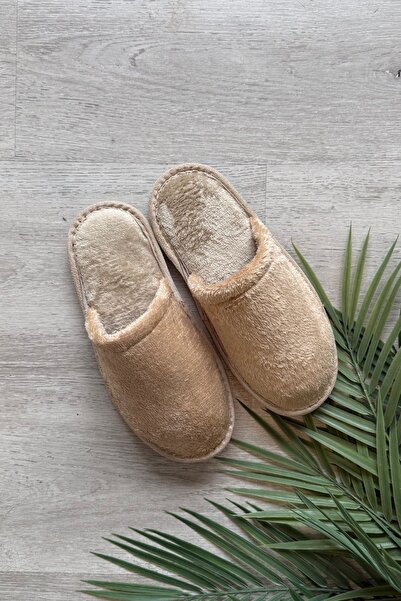 FUGA MODA Velin Beige Furry Inside Closed Front House Slippers