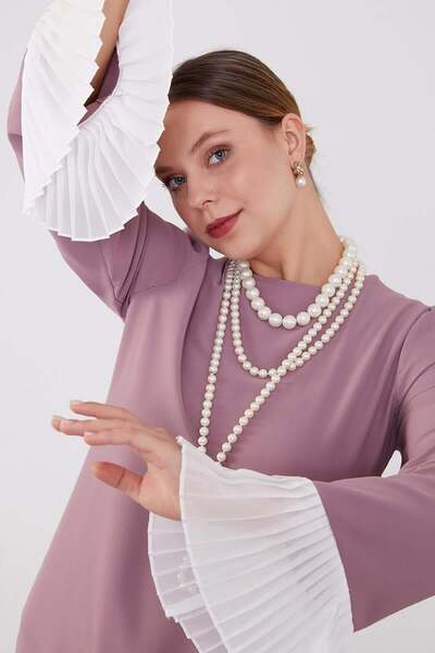 Levidor Φόρεμα από σιφόν με πλισέ σε σκούρο λιλά