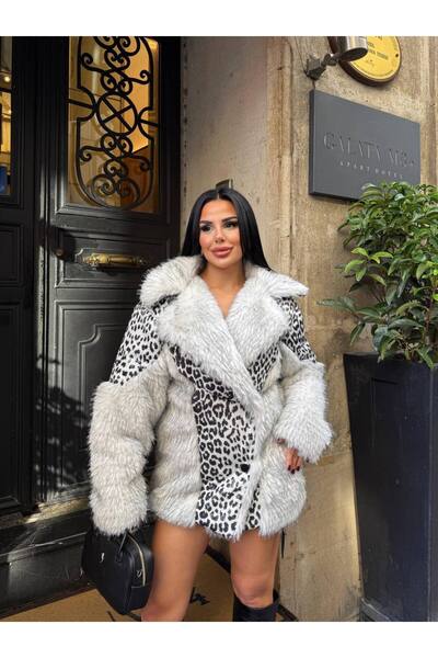 Lady Pixie Fur collar leopard scale embroidered coat