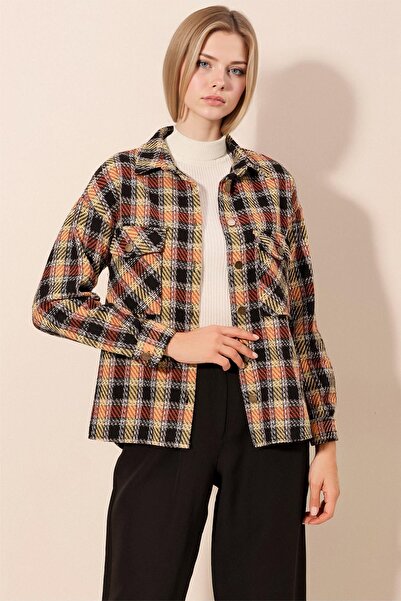 Hiccup Bdart Pocket Detailed Checkered Buttoned Shirt