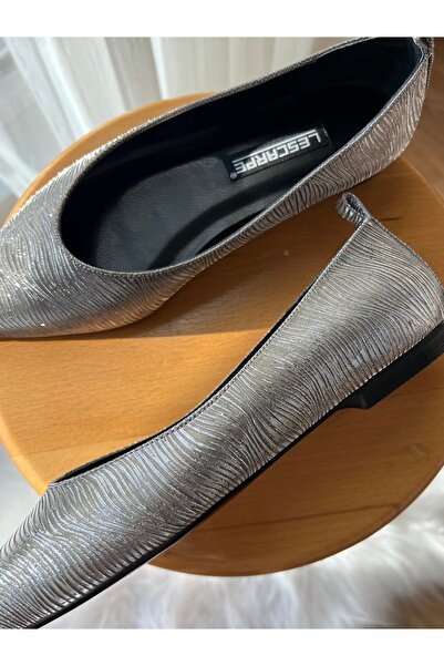 labor Selection Pointed Toe Open Back Ballerinas