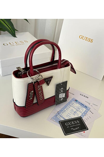 chch Shoulder bag with accessories