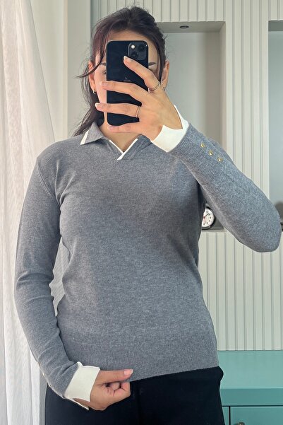 Auroveen سترة تريكو بأكمام طويلة وتفاصيل أزرار على شكل ياقة بولو AV25138