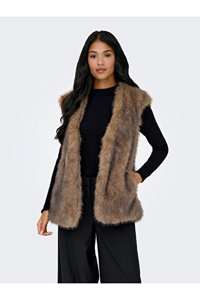ONLY 15354308 Onldawn Life Faux Fur Waistcoat Otw