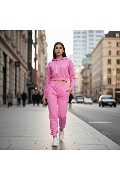 celevri Slim-fit tracksuit with hood, made of 100% Premium Cotton, for women