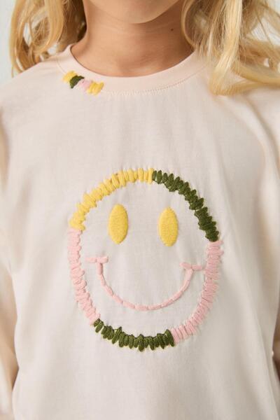 Tyess Bg Store Girl's Ecru Tshirt